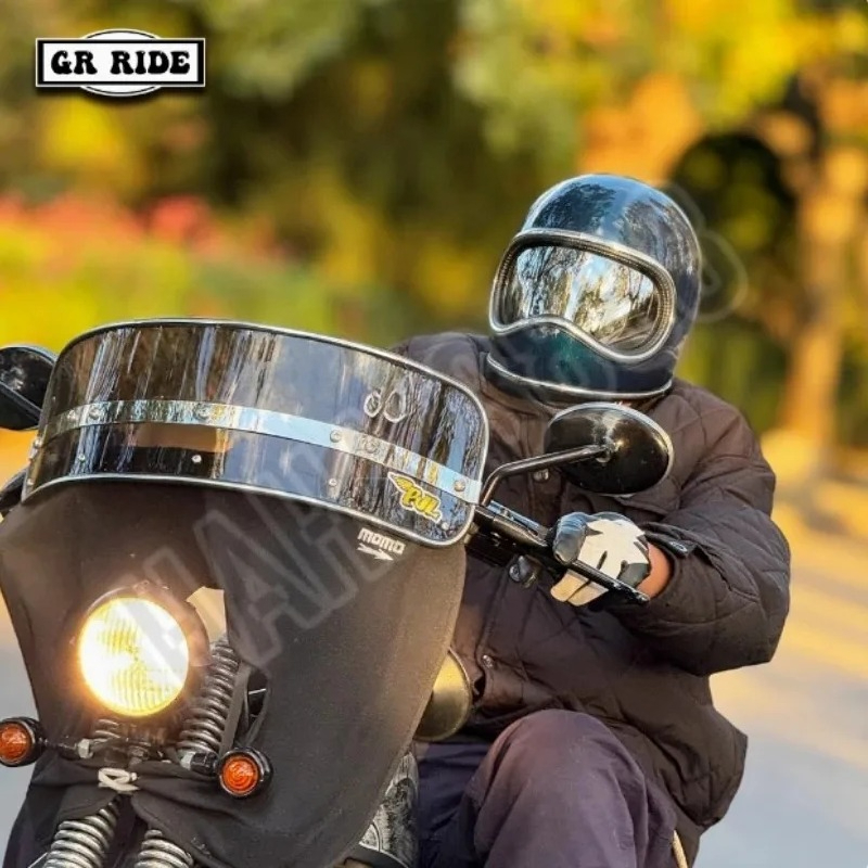 خوذة دراجة نارية رائجة بهيكل م - مراجعة Motorcycle Gear Japan وسعره
