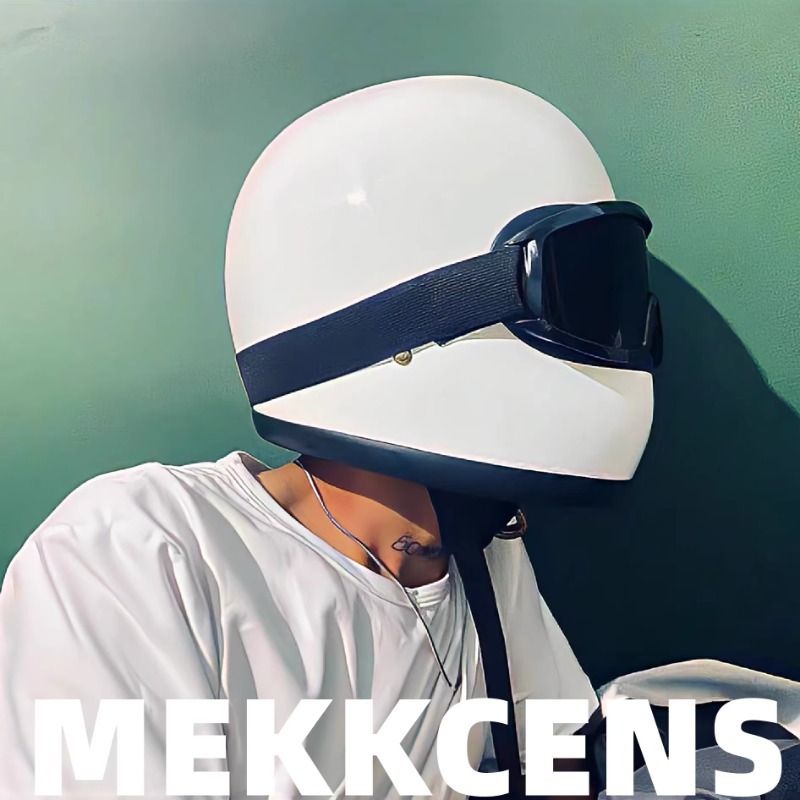 خوذة دراجة نارية كلاسيكية اليا - مراجعة Motorcycle Gear Japan وسعره